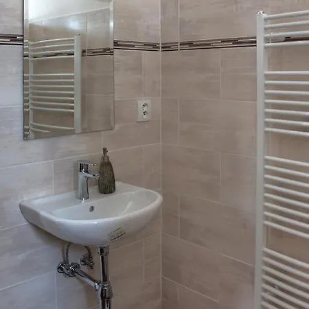 Σπίτι διακοπών Cisarsky Sklep S Ubytovanim Olbramovice (Znojmo)